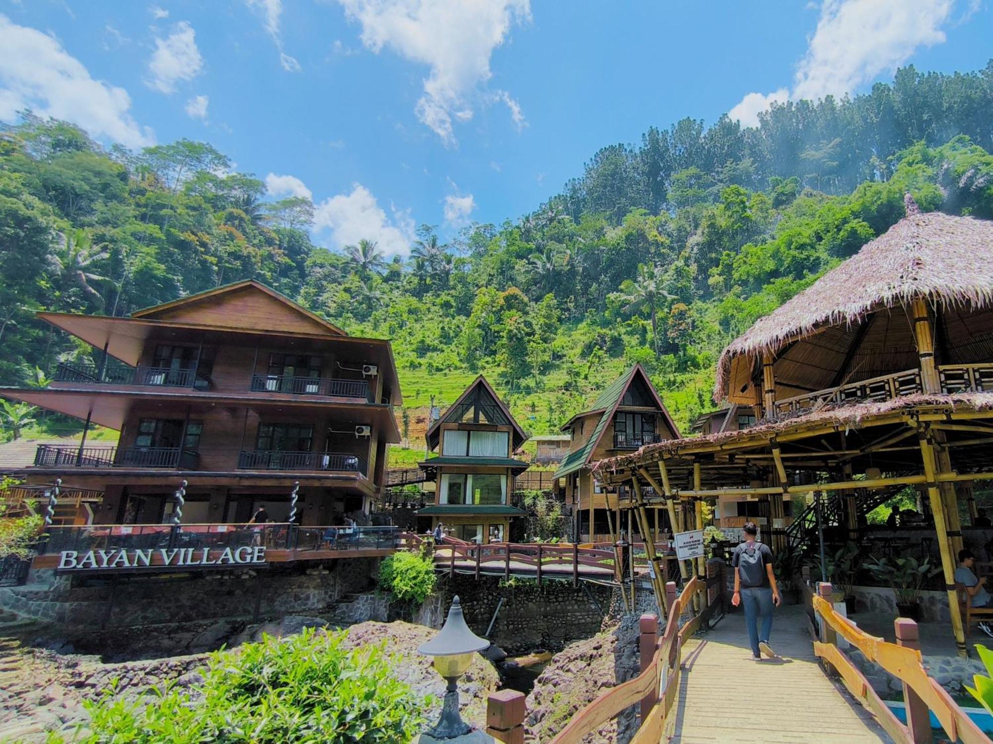 Bayan Village Батураден Экстерьер фото